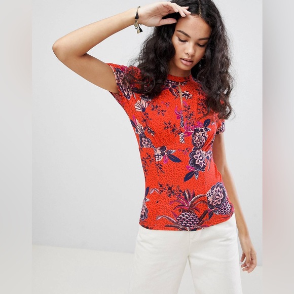 Free People - Hear Me Roar Print Top - Like New! Red Combo- Size: Small - Picture 1 of 10